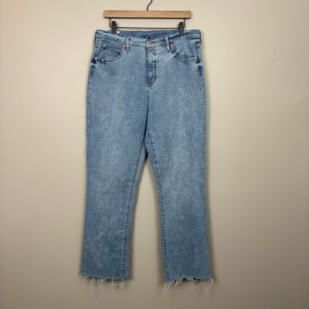 Gap Jeans Womens 33 Tall Blue Kick Fit High Rise Raw Hem Light Wash Denim